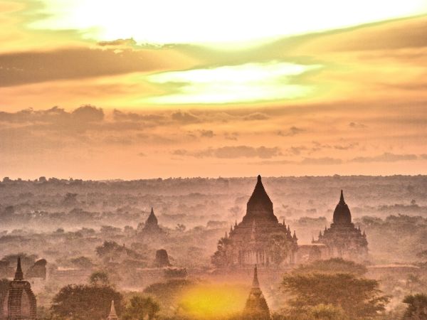 15.1.21-Buledi-pagoda-sunrise-view1