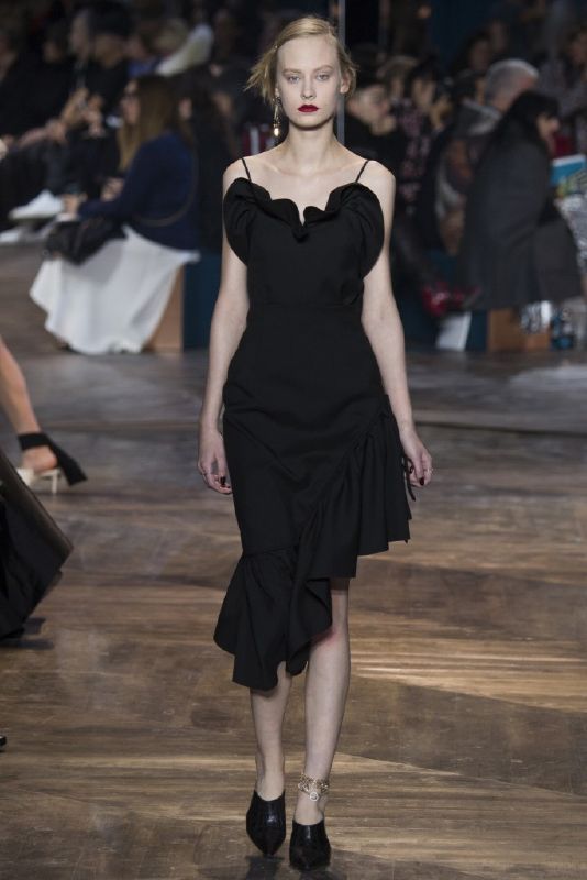 7593760_haute-couture-spring-2016-christian-dior_tbc9a443d