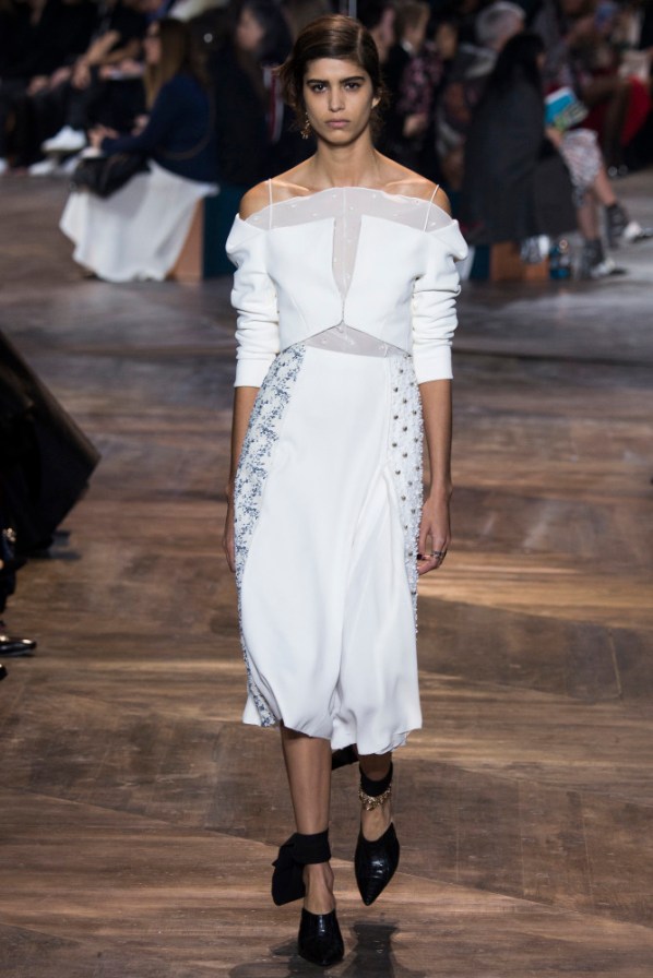 Dior-Couture-Spring-2016-11-667x1000