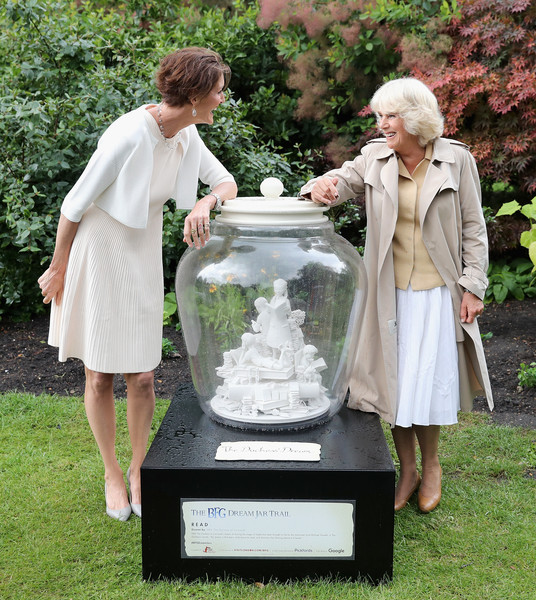 Duchess+Cornwall+Visits+BFG+Dream+Jar+Trail+m8FB1-5N2Yjl.jpg