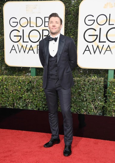 11-golden-globes-2017-red-carpet-fashion-the-men-joel-edgerton