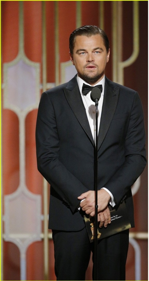 brad-pitt-leonardo-dicaprio-golden-globes-2017-04