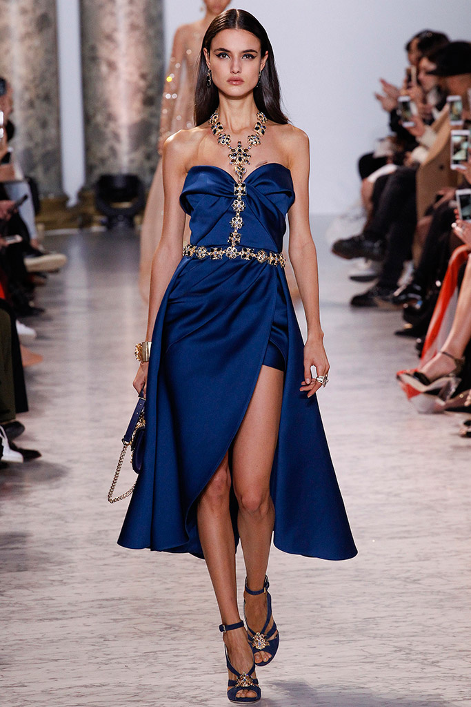 elie_saab_pasarela_722640246_683x