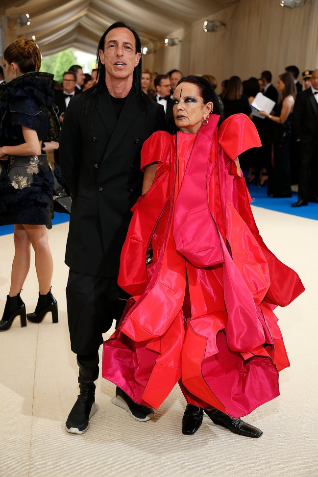 met-gala-2017-168-rick-owens-and-michele-lamy-superJumbo-v2